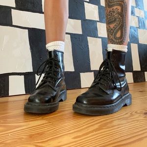 doc marten all black 1460 boots
